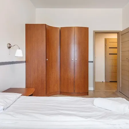 Meiguan With Huge Terrace + Extra 2 Parking Spots Apartment