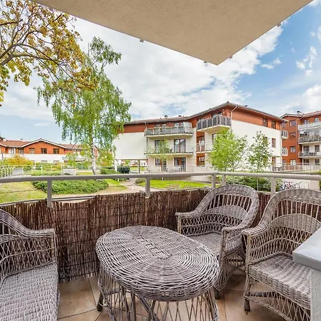 Meiguan With Huge Terrace + Extra 2 Parking Spots *