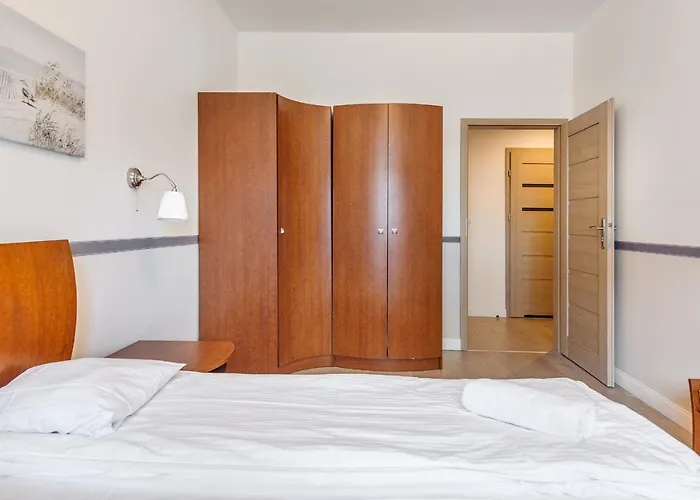 Meiguan With Huge Terrace + Extra 2 Parking Spots Appartamento