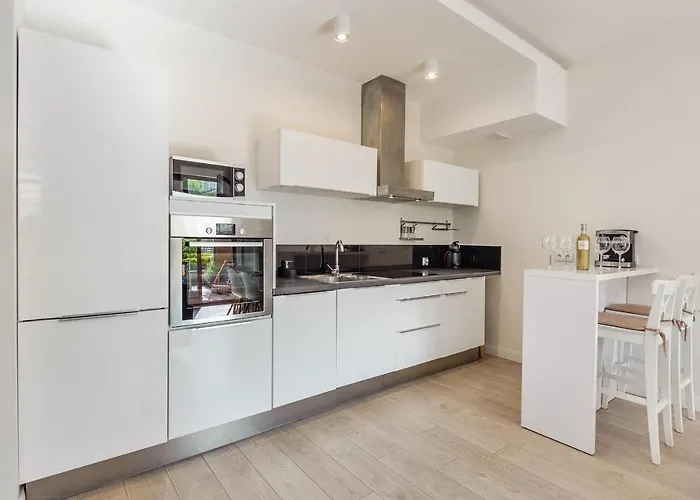 Apartman Meiguan With Huge Terrace + Extra 2 Parking Spots