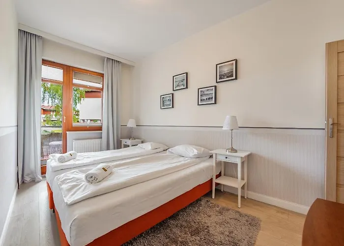 Meiguan With Huge Terrace + Extra 2 Parking Spots Appartamento