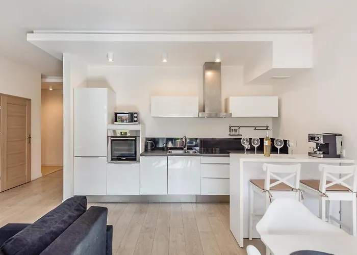 Meiguan With Huge Terrace + Extra 2 Parking Spots Appartamento *